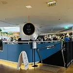 La Jolla Holiday Broadbeach