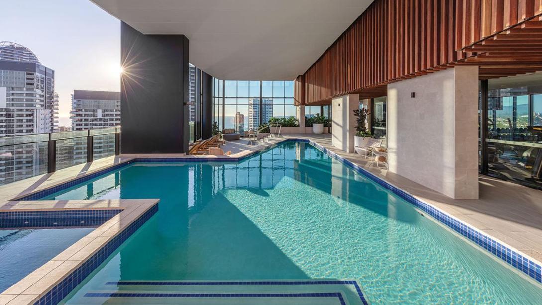 La Jolla Broadbeach Aparthotel Gold Coast