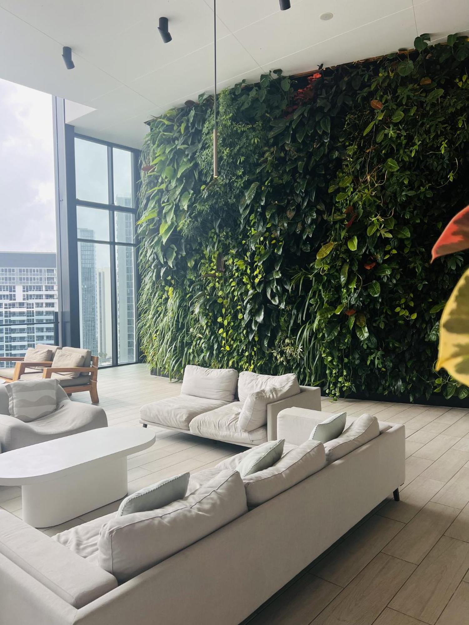 Aparthotel La Jolla Broadbeach Gold Coast