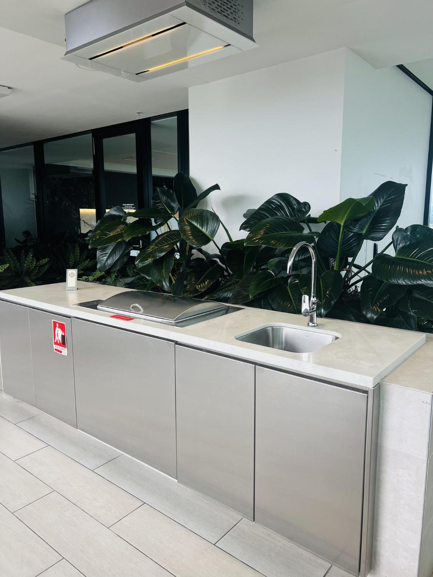 La Jolla Broadbeach * Gold Coast
