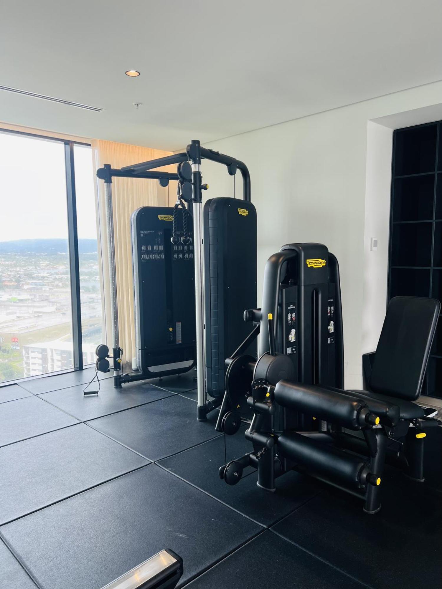 Aparthotel La Jolla Broadbeach Gold Coast